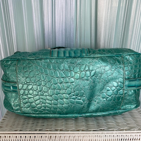 Rare Patent Guess Turquoise Shoulder Bag With Matching Wallet Set - Picture 8 of 17